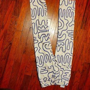 Zara Printed Straight Leg Jeans Size 27 (US 4)